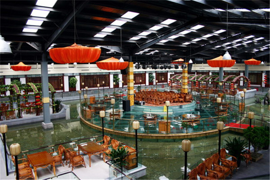 瑶台温泉度假酒店水上餐厅